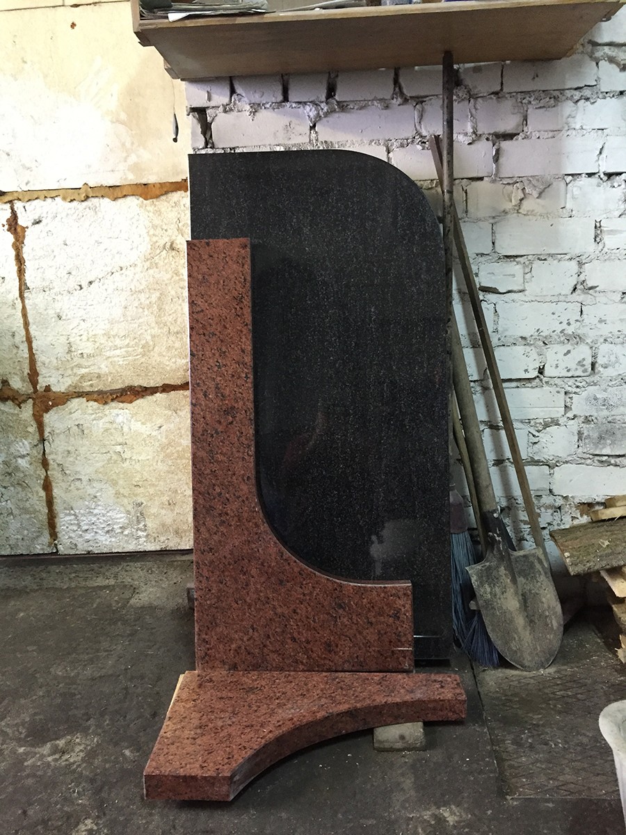 Памятник Два гранита Памятник Два гранита